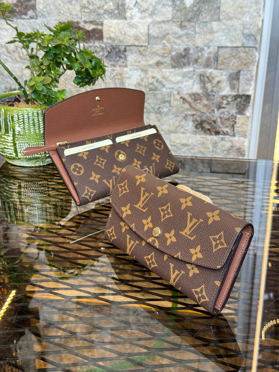L - Leather Wallet (Brown)