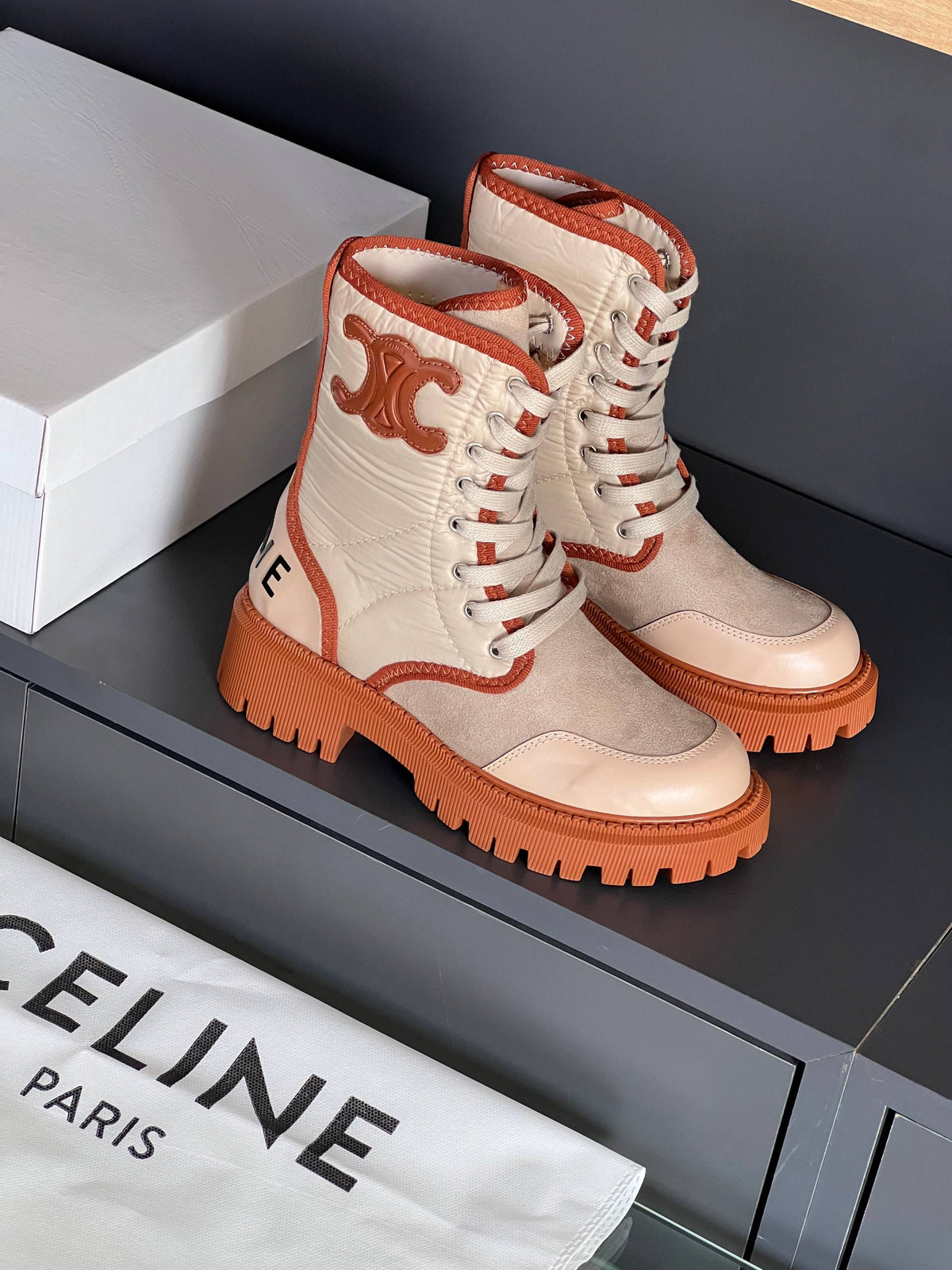 CLN - Paris Shoe