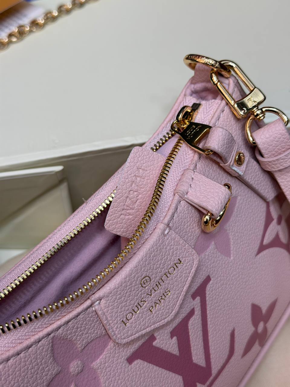 Easy Pouch On Strap - (Video)