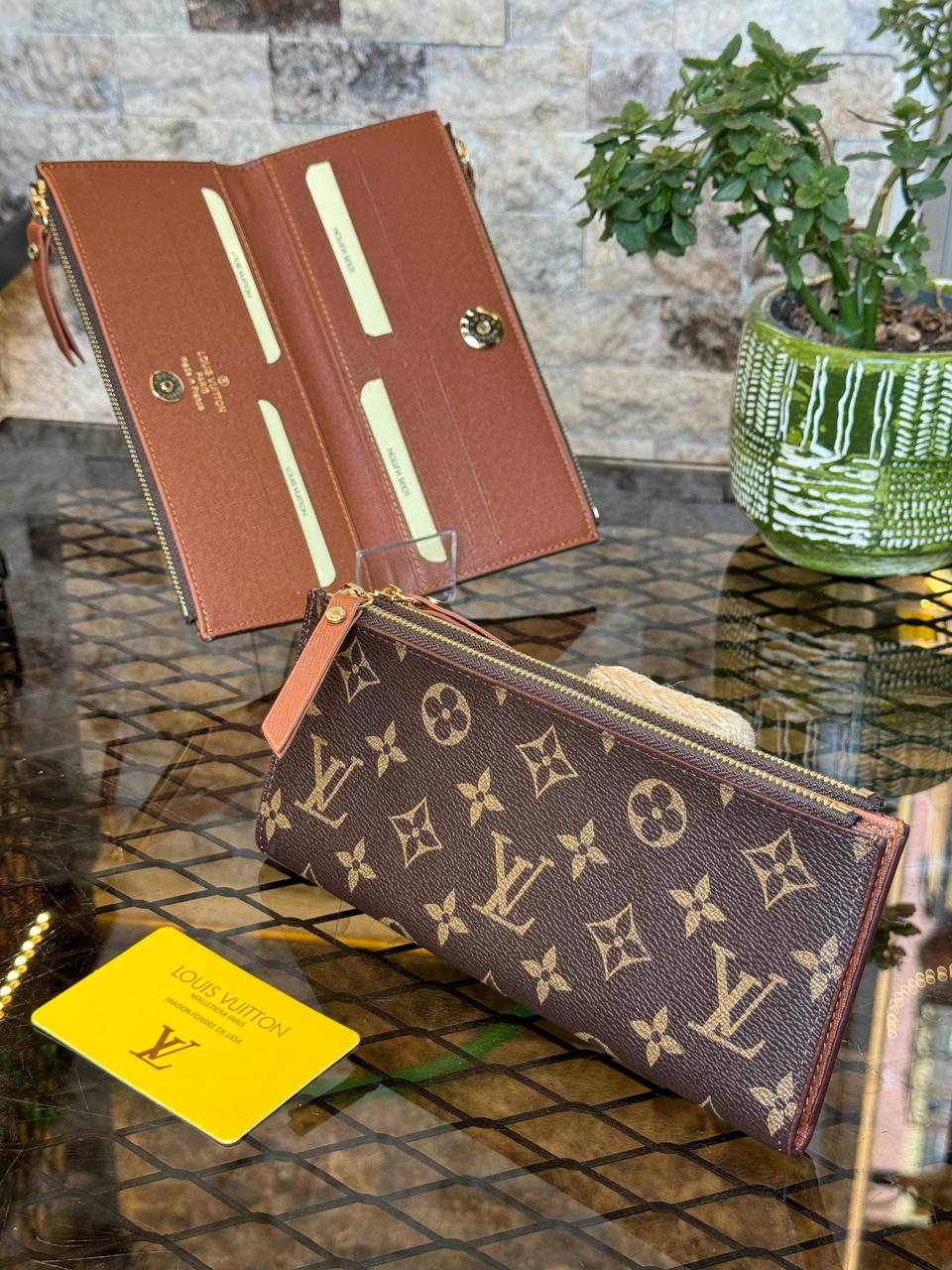 L - Leather Adele Wallet (Brown)