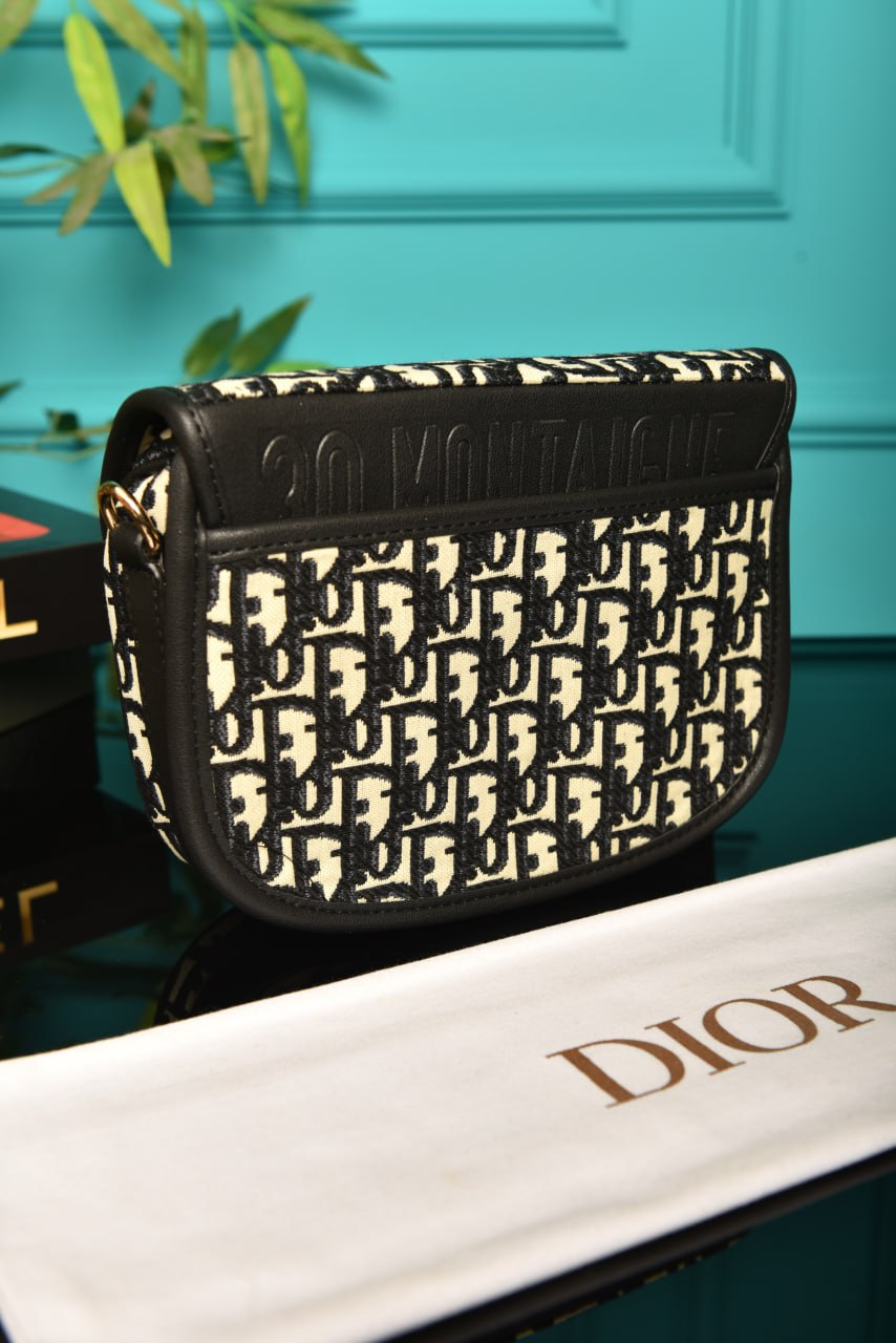 CD - Medium Bobby Bag