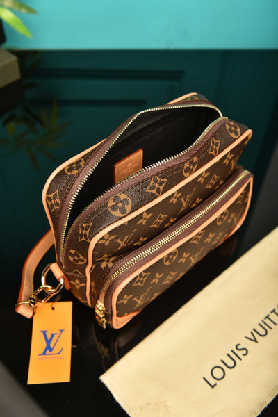 Nil Crossbody